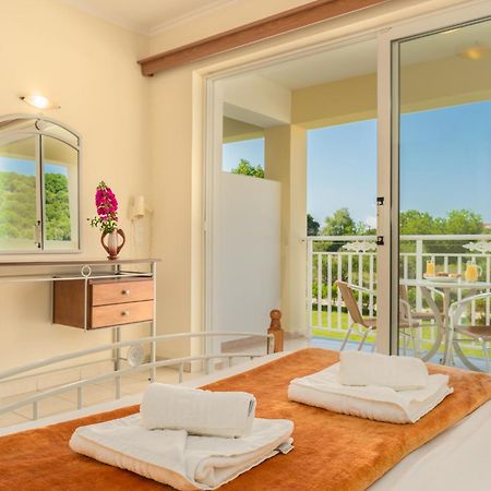Manousis Aparthotel Τσιλιβί Εξωτερικό φωτογραφία