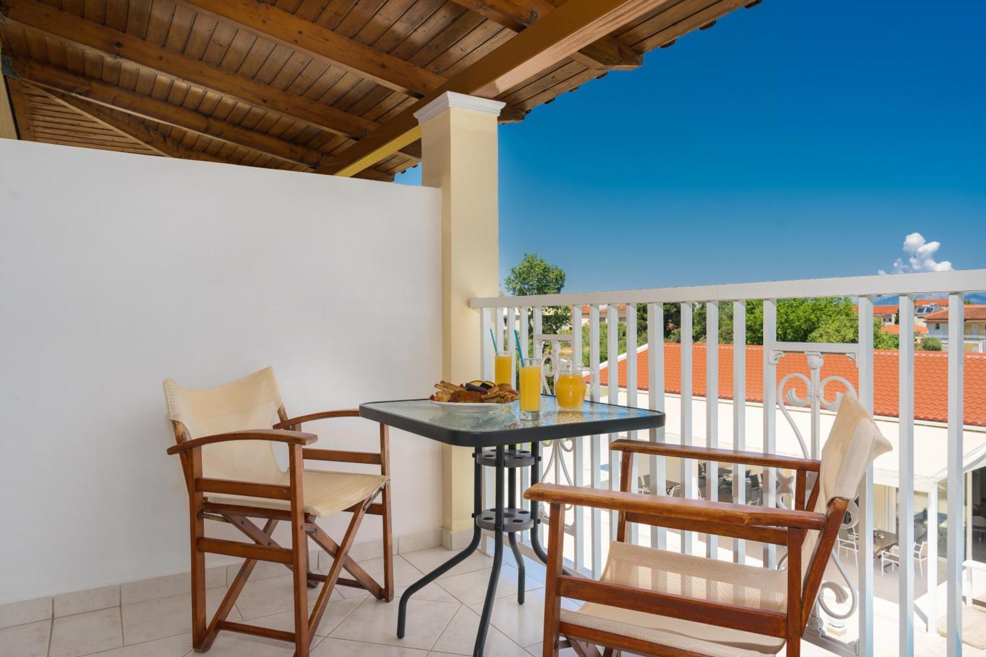 Manousis Aparthotel Τσιλιβί Εξωτερικό φωτογραφία