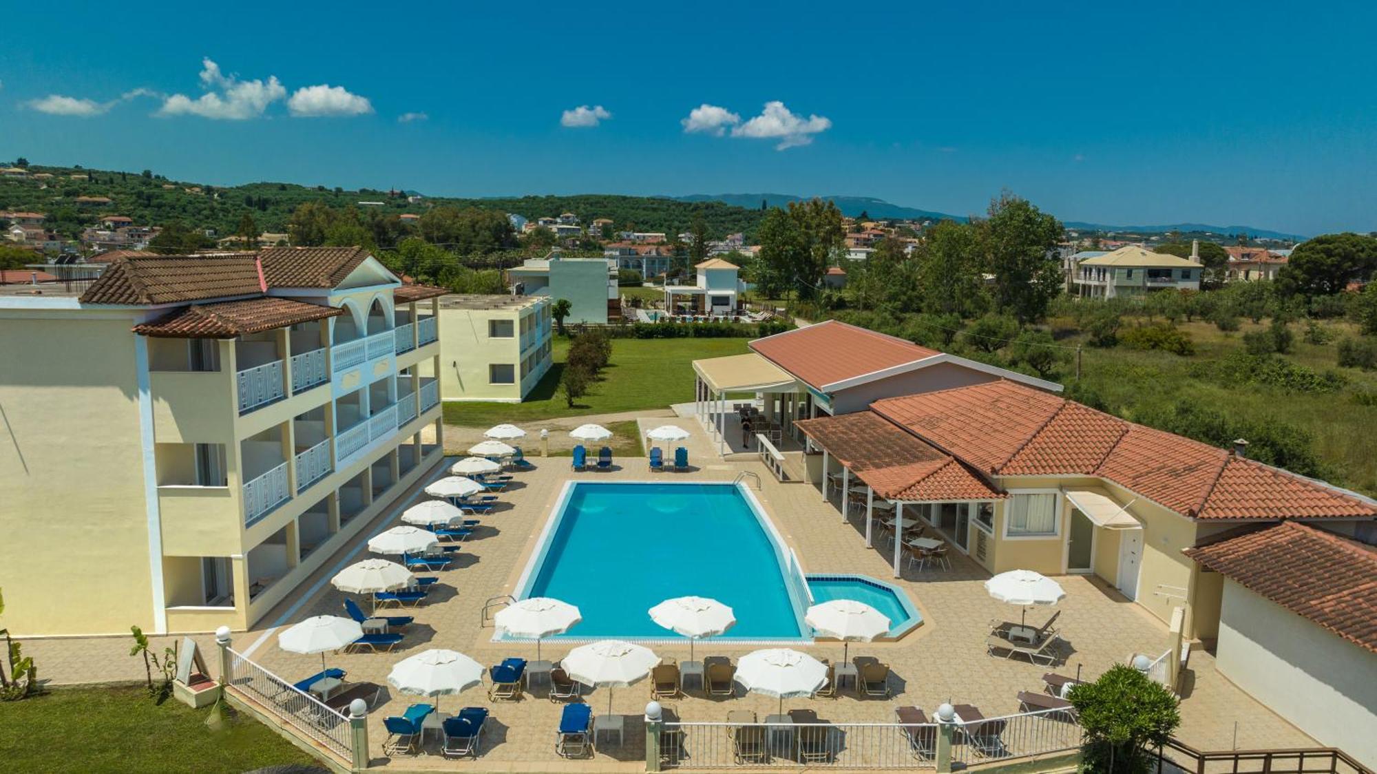 Manousis Aparthotel Τσιλιβί Εξωτερικό φωτογραφία