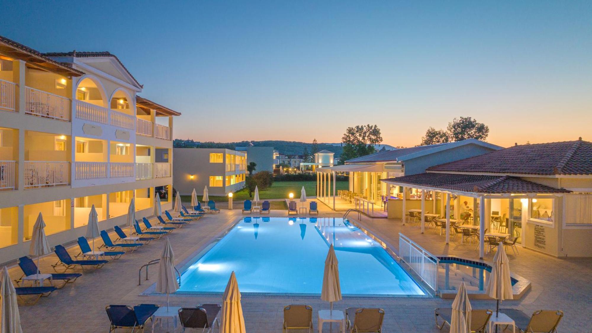 Manousis Aparthotel Τσιλιβί Εξωτερικό φωτογραφία