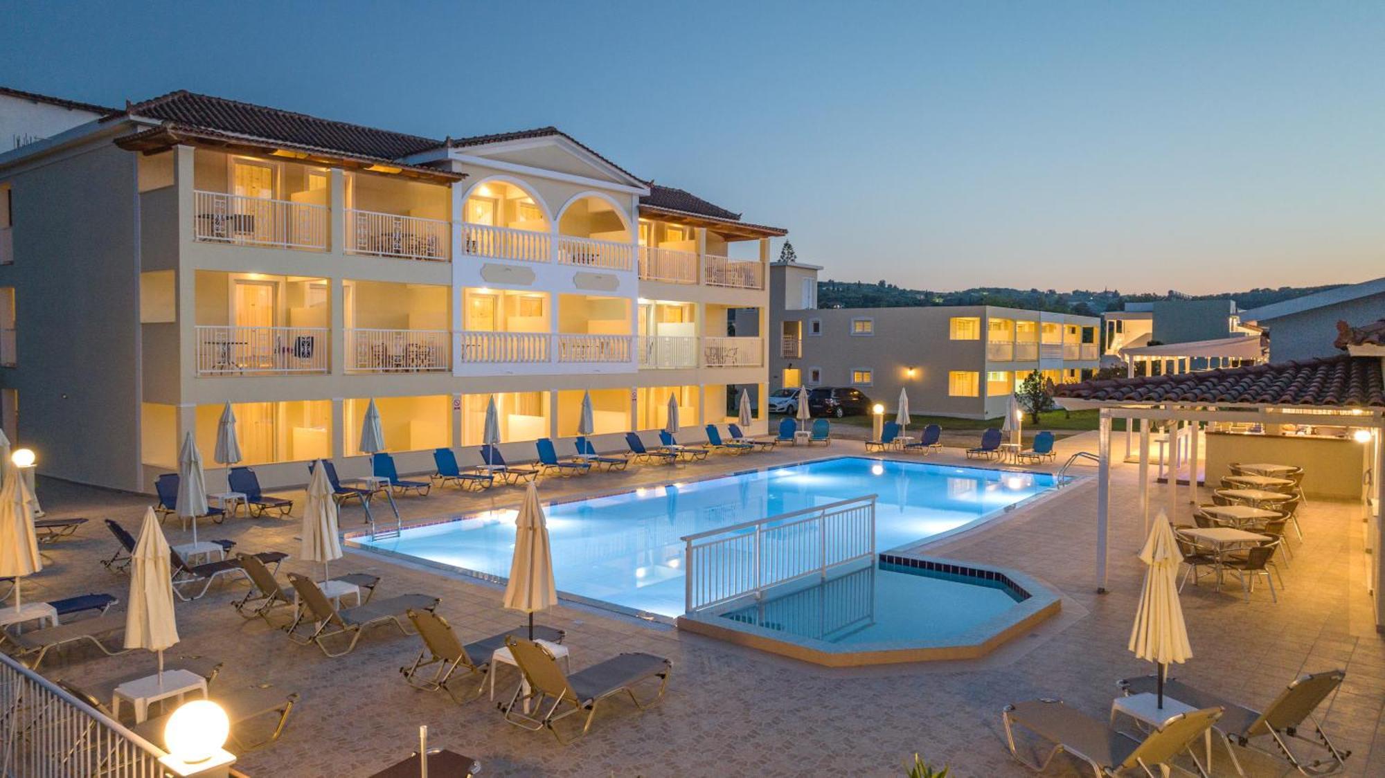 Manousis Aparthotel Τσιλιβί Εξωτερικό φωτογραφία