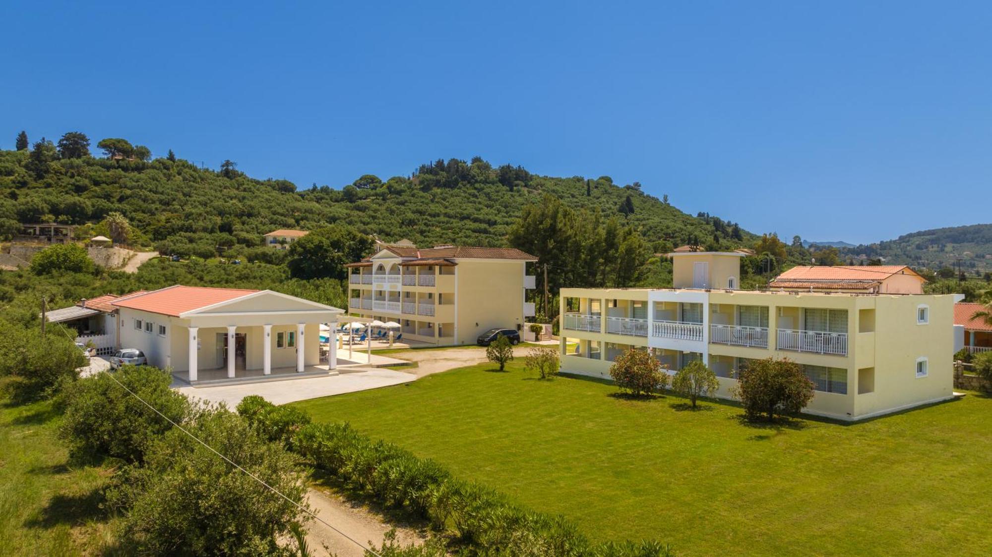 Manousis Aparthotel Τσιλιβί Εξωτερικό φωτογραφία