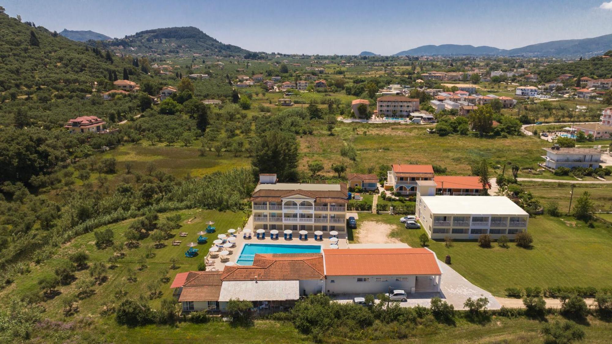 Manousis Aparthotel Τσιλιβί Εξωτερικό φωτογραφία