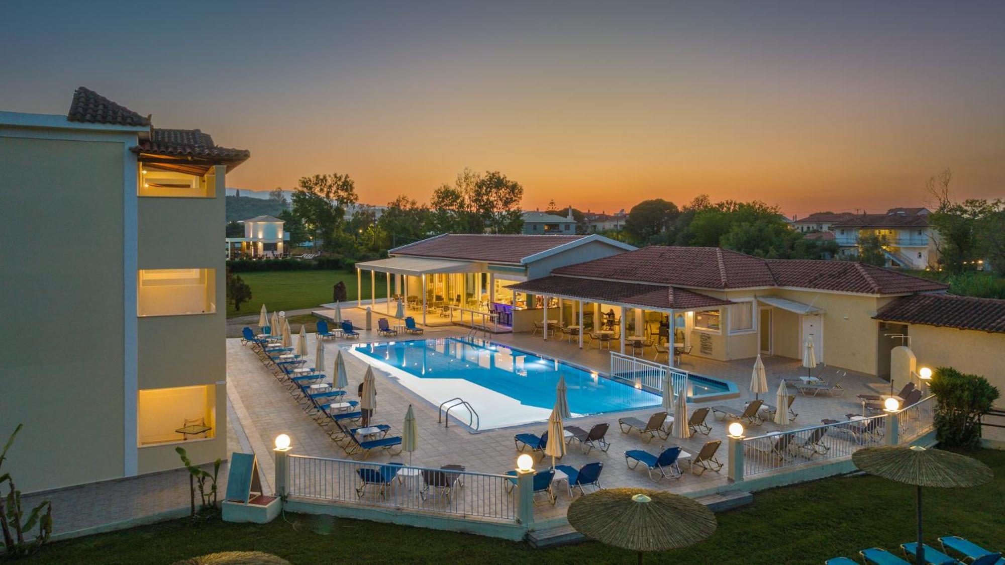 Manousis Aparthotel Τσιλιβί Εξωτερικό φωτογραφία