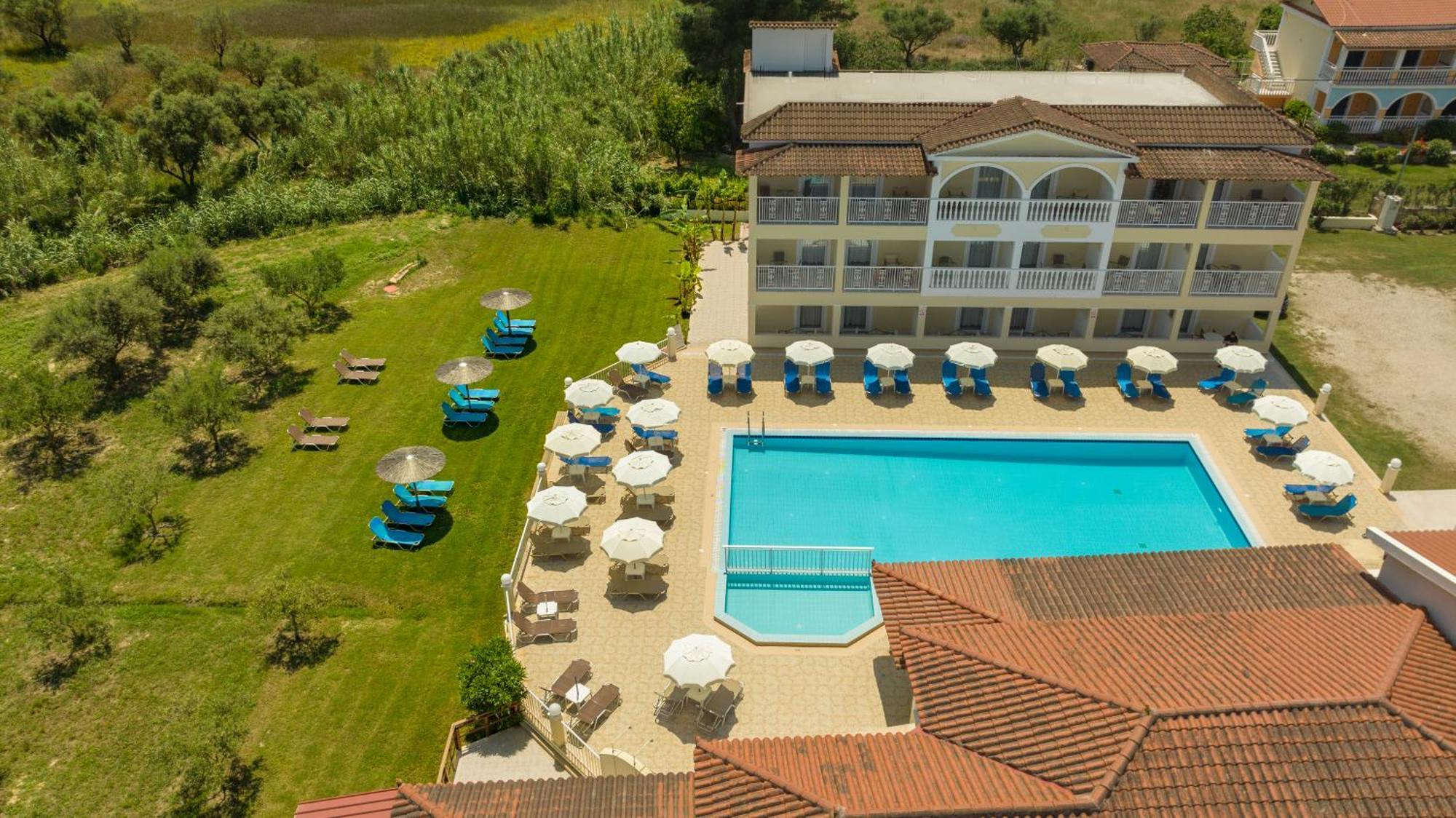 Manousis Aparthotel Τσιλιβί Εξωτερικό φωτογραφία