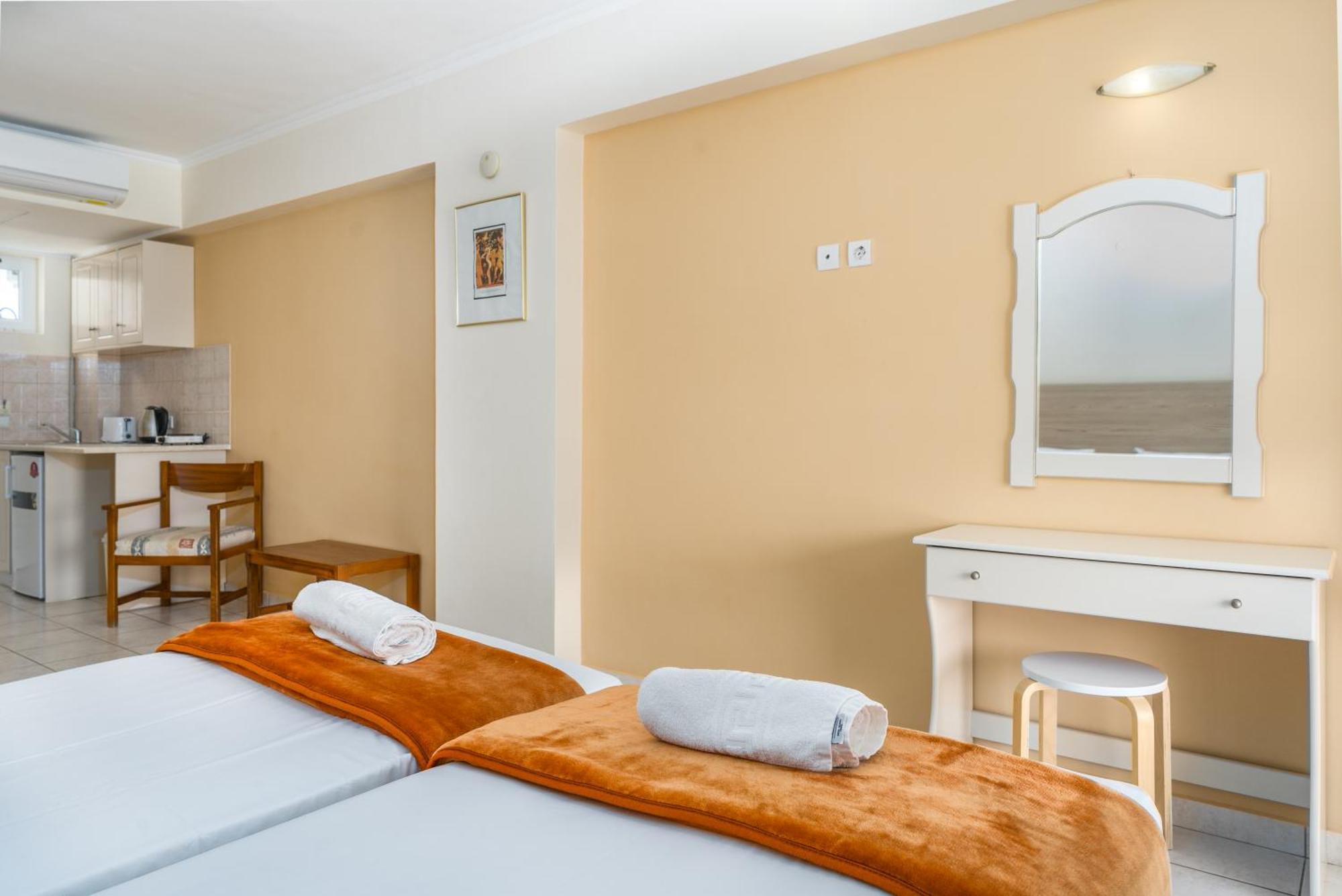 Manousis Aparthotel Τσιλιβί Εξωτερικό φωτογραφία