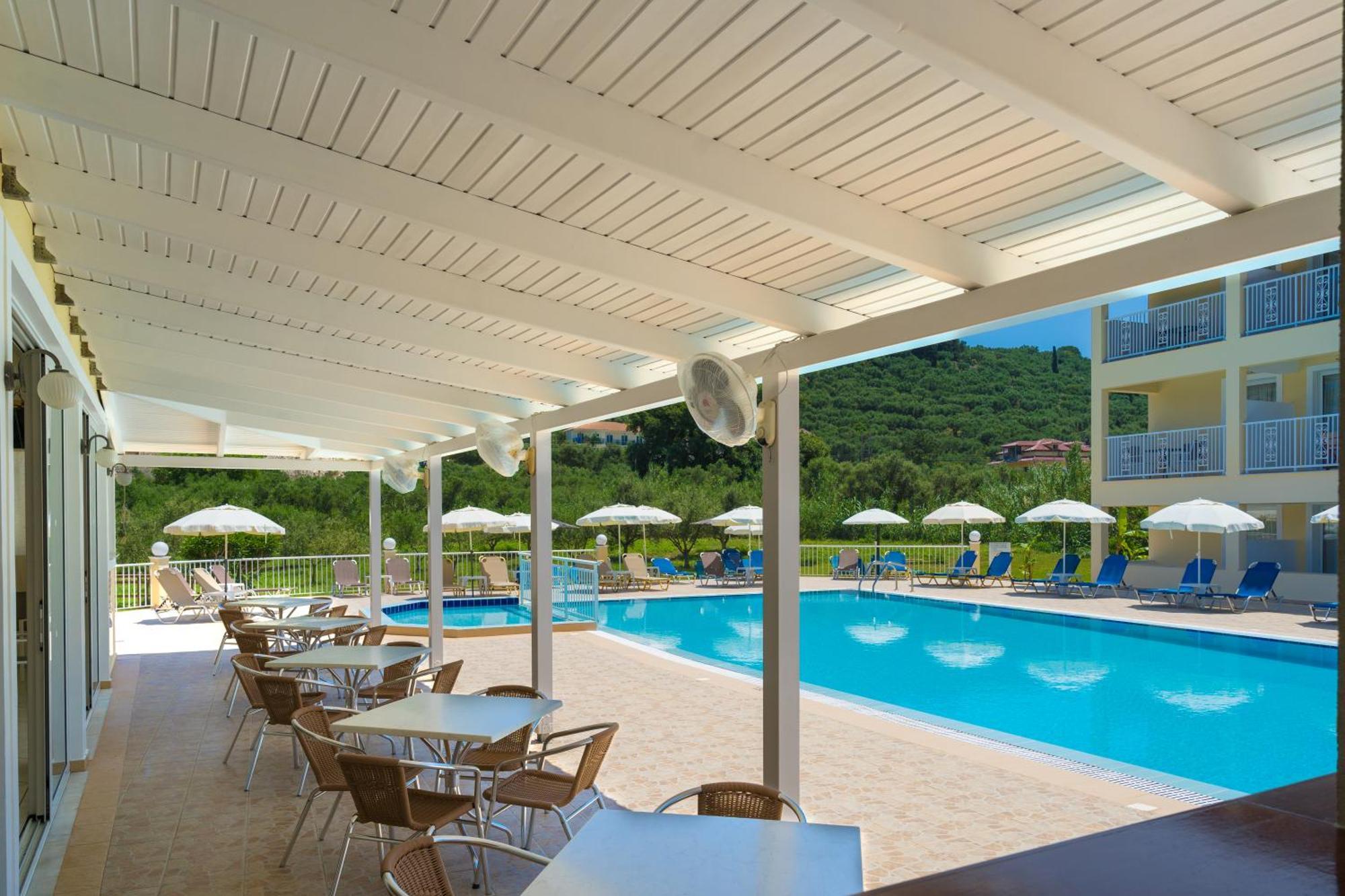 Manousis Aparthotel Τσιλιβί Εξωτερικό φωτογραφία
