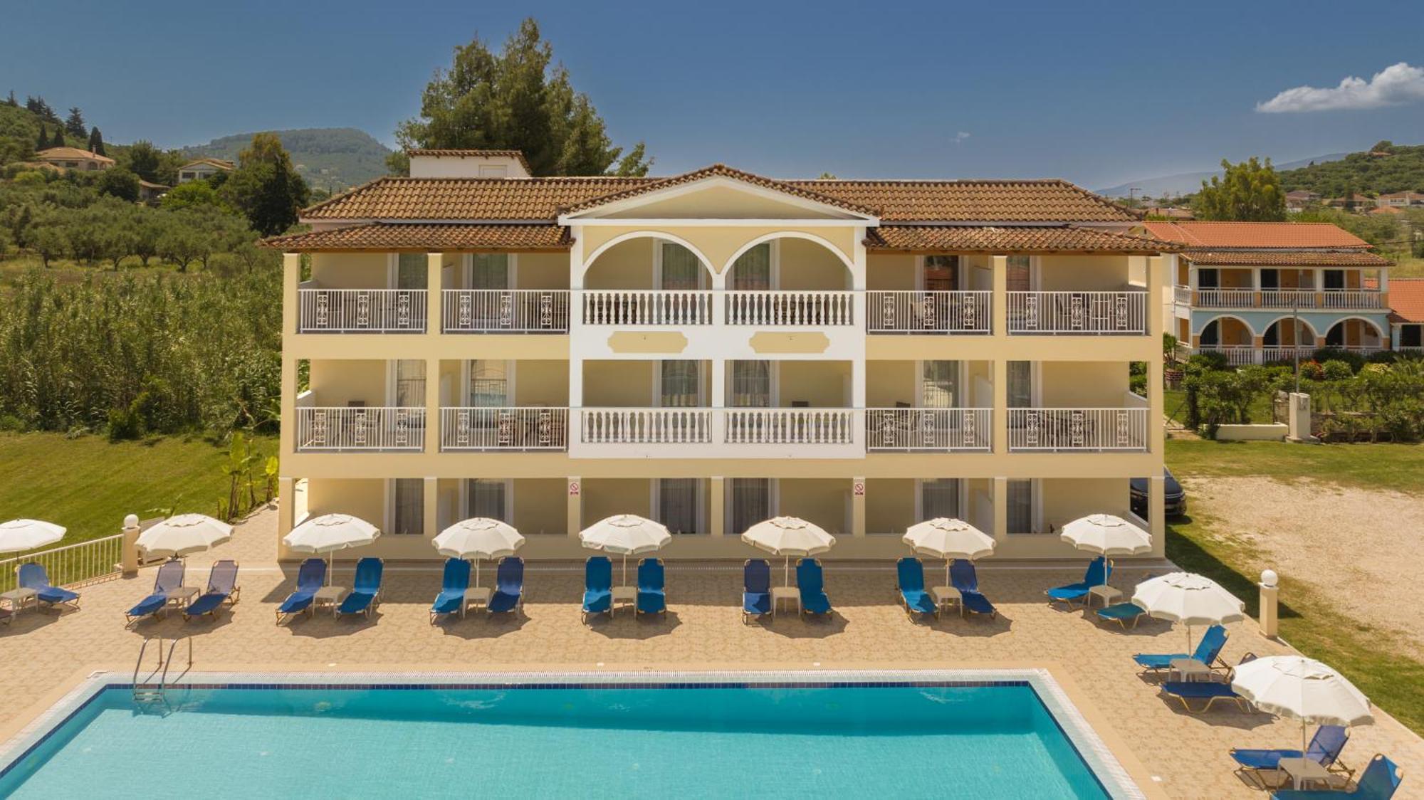 Manousis Aparthotel Τσιλιβί Εξωτερικό φωτογραφία